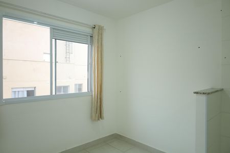 Sala de apartamento para alugar com 2 quartos, 33m² em Itaquera, São Paulo