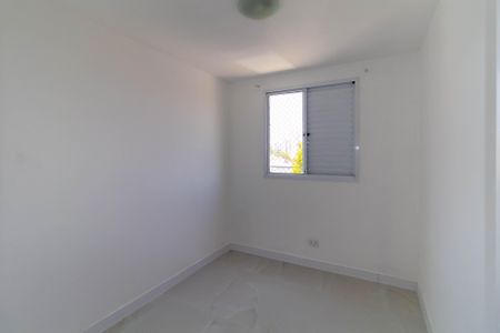 Quarto 1 de apartamento para alugar com 2 quartos, 54m² em Vila Antonieta, São Paulo