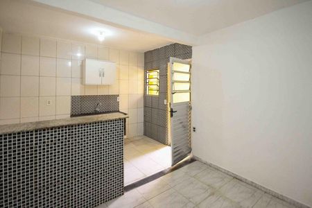 Sala de casa para alugar com 1 quarto, 35m² em Cidade Satelite Santa Barbara, São Paulo