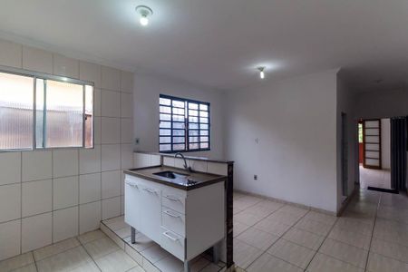 Entrada de casa para alugar com 2 quartos, 56m² em Cidade Satelite Santa Barbara, São Paulo