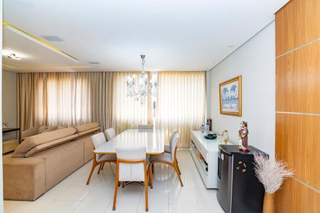 Sala de apartamento à venda com 4 quartos, 132m² em Buritis, Belo Horizonte