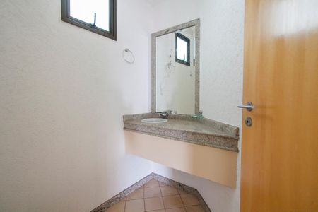 Lavabo de apartamento para alugar com 4 quartos, 148m² em Centro, Uberlândia