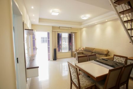 Sala de casa à venda com 3 quartos, 164m² em Pechincha, Rio de Janeiro