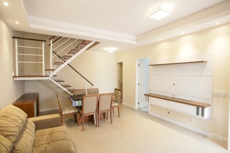 Sala de casa à venda com 3 quartos, 164m² em Pechincha, Rio de Janeiro