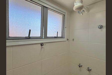 Apartamento à venda com 70m², 2 quartos e 1 vagaSuíte 1 - Banheiro