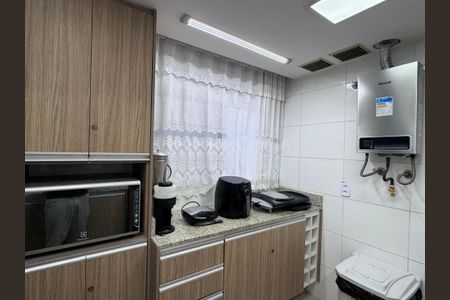 Apartamento à venda com 70m², 2 quartos e 1 vagaCozinha e Área de Serviço