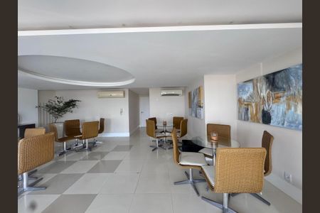 Apartamento à venda com 70m², 2 quartos e 1 vagaÁrea comum