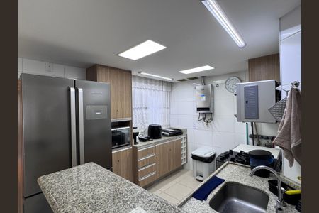 Apartamento à venda com 70m², 2 quartos e 1 vagaCozinha e Área de Serviço