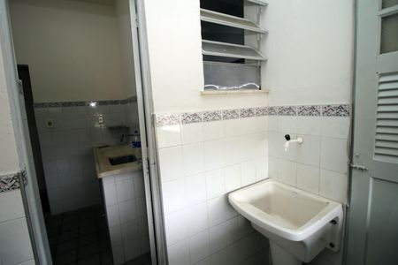 Apartamento para alugar com 80m², 2 quartos e sem vagaÁrea de Serviço