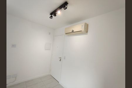 Sala de kitnet/studio para alugar com 0 quarto, 28m² em Freguesia (jacarepaguá), Rio de Janeiro