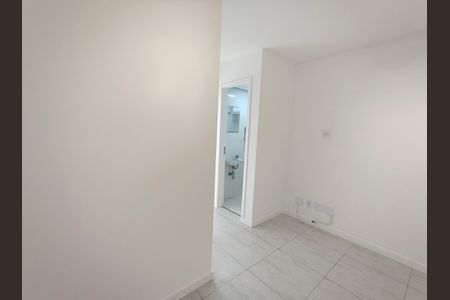 Sala de kitnet/studio para alugar com 0 quarto, 28m² em Freguesia (jacarepaguá), Rio de Janeiro