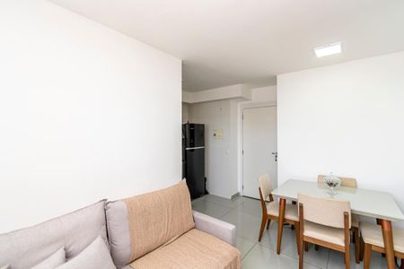 Sala de apartamento para alugar com 2 quartos, 45m² em Ramos, Rio de Janeiro