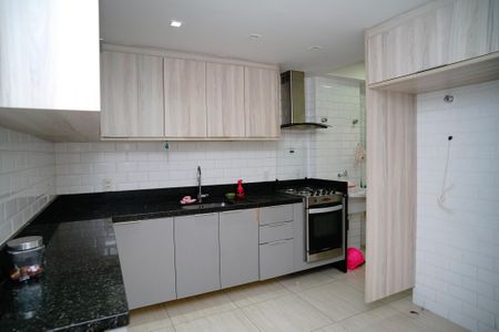 Apartamento à venda com 115m², 3 quartos e 2 vagasCozinha