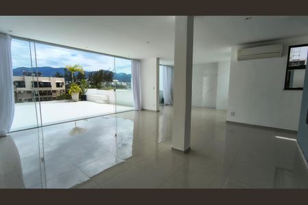 Sala de apartamento para alugar com 3 quartos, 198m² em Recreio dos Bandeirantes, Rio de Janeiro