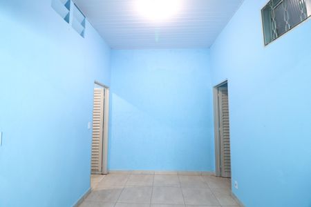 Sala de casa para alugar com 2 quartos, 113m² em Tibery, Uberlândia