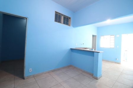 Sala de casa para alugar com 2 quartos, 113m² em Tibery, Uberlândia