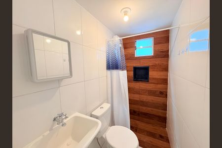 Banheiro Social de kitnet/studio para alugar com 1 quarto, 36m² em Jardim Itália, Várzea Paulista