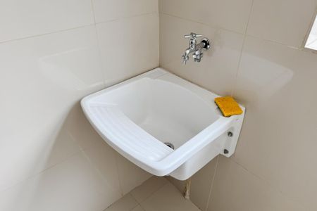 Apartamento para alugar com 80m², 2 quartos e 1 vagaÁrea de Serviço