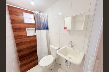 Banheiro Social de kitnet/studio para alugar com 1 quarto, 36m² em Jardim Itália, Várzea Paulista
