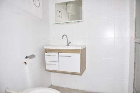 Banheiro Social de casa para alugar com 1 quarto, 60m² em Vila Ribeiro de Barros, São Paulo