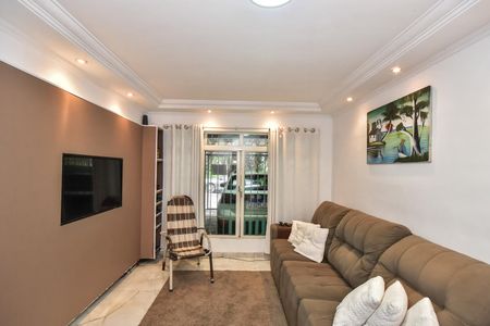 Sala de casa para alugar com 2 quartos, 110m² em Vila Maria Augusta, São Paulo