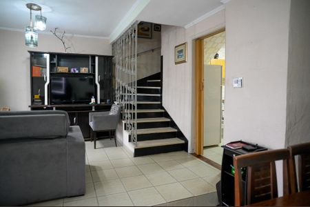 Sala de casa à venda com 3 quartos, 300m² em Vila Brasilina, São Paulo