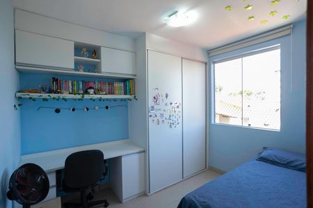 Quarto1 de apartamento à venda com 2 quartos, 60m² em Parque Turistas, Belo Horizonte