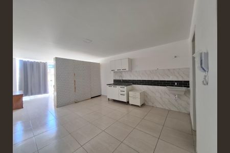 Sala/Cozinha  de apartamento para alugar com 1 quarto, 30m² em Cidade Nova, Rio de Janeiro