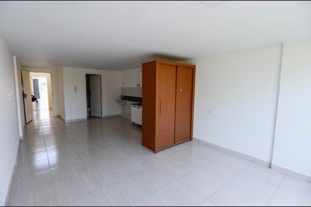 Studio de kitnet/studio para alugar com 1 quarto, 35m² em Cidade Nova, Rio de Janeiro