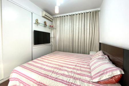 Suite de apartamento à venda com 3 quartos, 95m² em Santo Antônio, Belo Horizonte