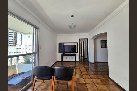 Apartamento para alugar com 3 quartos, 106m² em Candeal, Salvador