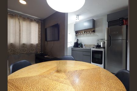 Sala de apartamento para alugar com 2 quartos, 43m² em Vila Suzana, São Paulo