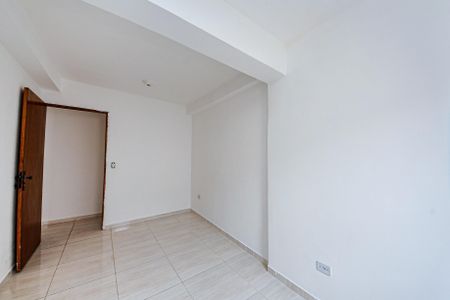 Quarto 1 de casa para alugar com 3 quartos, 85m² em Jardim Mimar, São Paulo