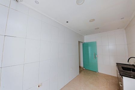 Casa para alugar com 2 quartos, 60m² em Jardim Mimar, São Paulo