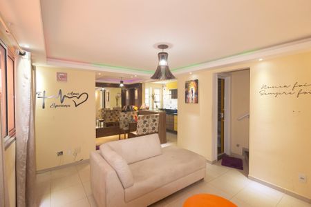 Sala de casa de condomínio para alugar com 2 quartos, 120m² em Campo Grande, Rio de Janeiro