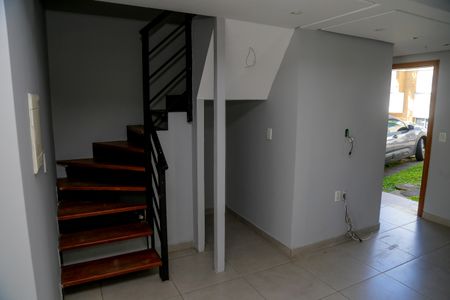 Sala de casa de condomínio para alugar com 2 quartos, 90m² em Mário Quintana, Viamão