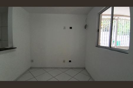 Sala  de apartamento para alugar com 1 quarto, 35m² em Recreio dos Bandeirantes, Rio de Janeiro