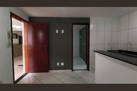 Sala de apartamento para alugar com 1 quarto, 35m² em Recreio dos Bandeirantes, Rio de Janeiro