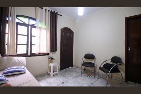 Casa à venda com 3 quartos, 125m² em Jardim Catarina, São Paulo