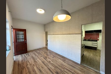 Sala de casa para alugar com 2 quartos, 70m² em Magalhães Bastos, Rio de Janeiro