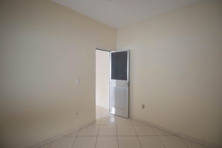 Quarto 1 de casa para alugar com 2 quartos, 75m² em Porto Velho, São Gonçalo