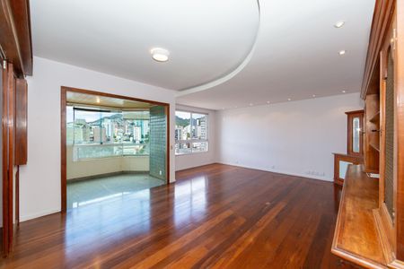 Apartamento à venda com 4 quartos, 147m² em Serra, Belo Horizonte