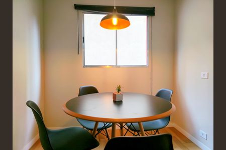 Sala  de apartamento para alugar com 2 quartos, 60m² em Picanço, Guarulhos