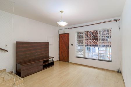 Sala de casa para alugar com 2 quartos, 100m² em Parque Colonial, São Paulo