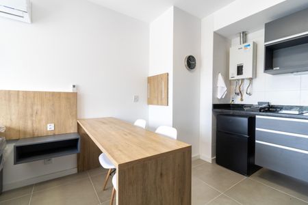 Studio para alugar com 32m², 1 quarto e 1 vaga Studio para alugar com 32m², 1 quarto e 1 vagaSala/Quarto