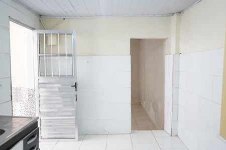 Cozinha de casa de condomínio para alugar com 1 quarto, 60m² em Vila Invernada, São Paulo