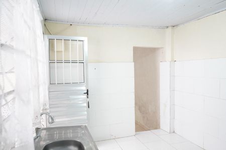 Cozinha de casa de condomínio para alugar com 1 quarto, 60m² em Vila Invernada, São Paulo
