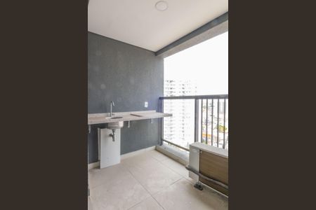 Sacada de apartamento para alugar com 1 quarto, 39m² em Km 18, Osasco