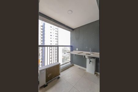 Sacada de apartamento para alugar com 1 quarto, 39m² em Km 18, Osasco
