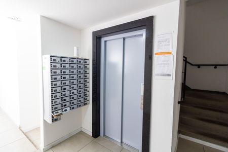 Apartamento para alugar com 79m², 2 quartos e 1 vaga Apartamento para alugar com 79m², 2 quartos e 1 vagaHall de entrada